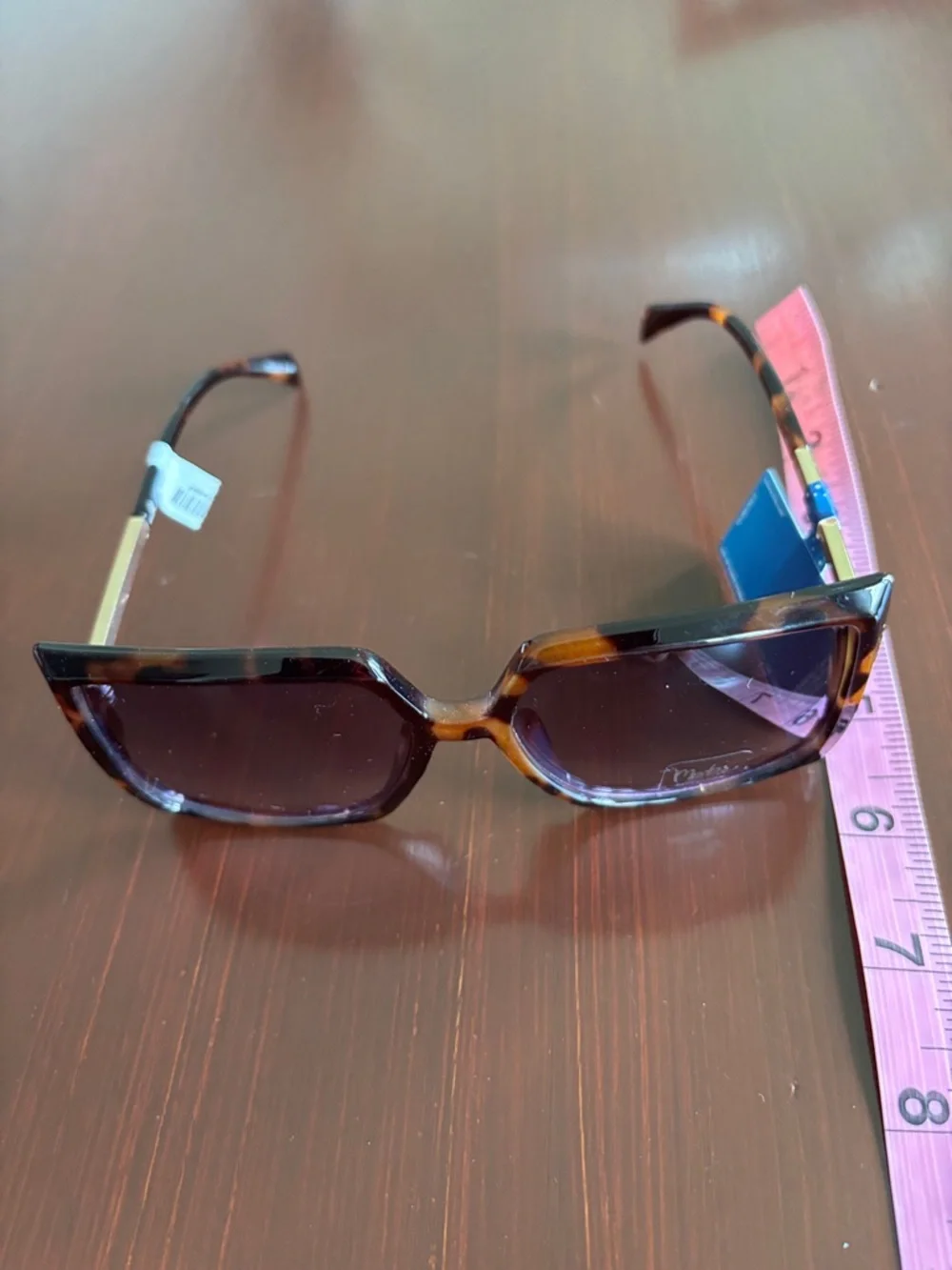 Mackie 100% UV protection Square/round tortoise shell,gold arms,pink lens - Picture 7 of 12